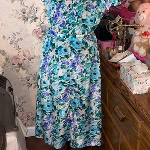 Vintage Pellini floral dress with belt.